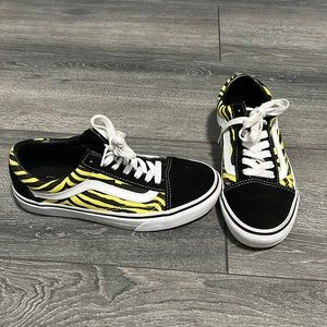 Women Skate Old Skool Yellow and Black Size 6.5 / Men 5.0